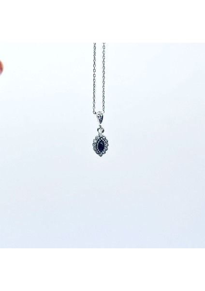 Zirkon ve Oltu Taşı Işçilikli 925 Ayar Gümüş Kolye modelleri