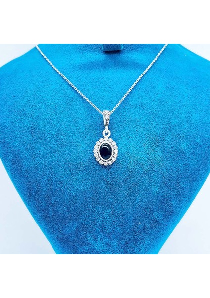 Oval Zirkon ve Oltu Taşı Işçilikli 925 Ayar Gümüş Kolye