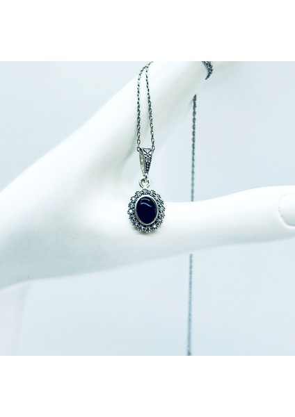 Oval Zirkon ve Oltu Taşı Işçilikli 925 Ayar Gümüş Kolye modelleri
