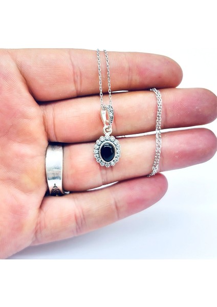 Oval Zirkon ve Oltu Taşı Işçilikli 925 Ayar Gümüş Kolye fırsatları