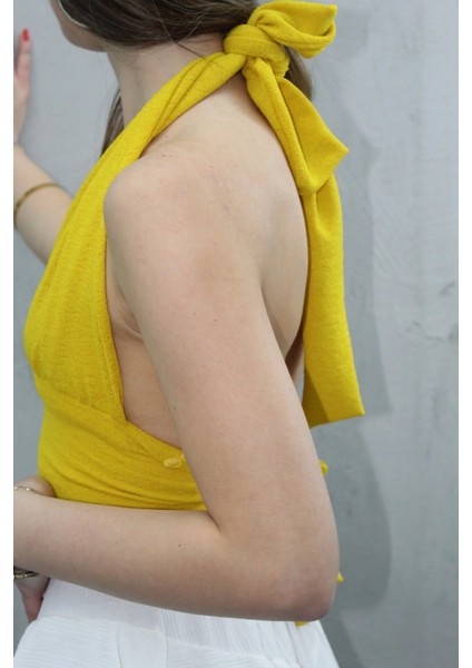 Kadın Yazlık Boyun Bağlamalı Askılı Değişken Yaka Crop Kahverengi Bluz Büstiyer modelleri