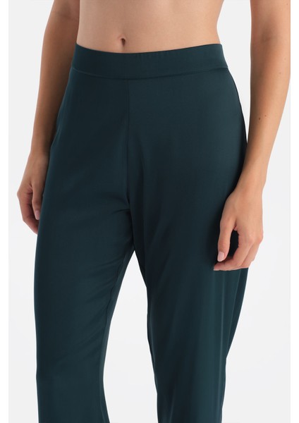 Biye Detaylı Saten Pantolon indirimleri