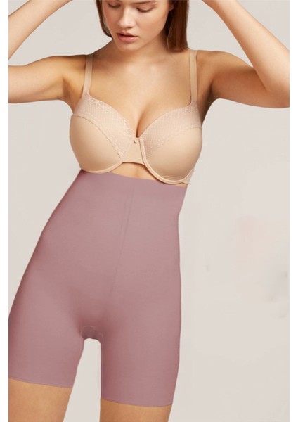 Porfy Model Dikişsiz Toparlayıcı Lazer Kesim Kısa Şort