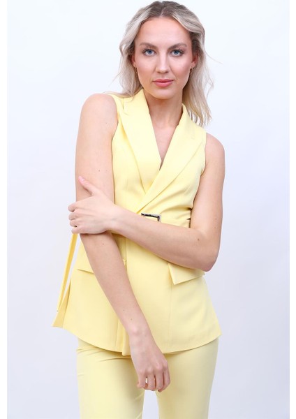 Erkek Yaka Yırtmaçlı Yelek-Sarı modelleri