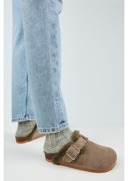 Zeta Kürklü Kadın Hakiki Deri Kürklü Hakiki Deri Kemerli Oksit Tokalı Vizon- Haki Terlik