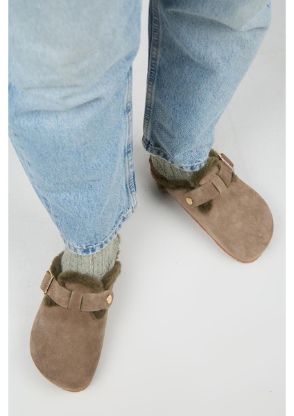 Zeta Kürklü Kadın Hakiki Deri Kürklü Hakiki Deri Kemerli Oksit Tokalı Vizon- Haki Terlik