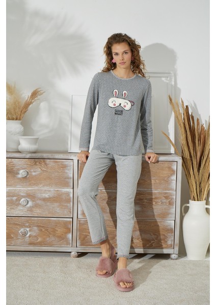 Kadın Gri Renk Pauntiyeli Uzun Kollu Baskılı Bisiklet Yaka Pijama Takımı C0T8N051 fiyatları
