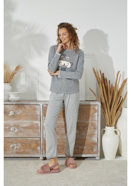 Kadın Gri Renk Pauntiyeli Uzun Kollu Baskılı Bisiklet Yaka Pijama Takımı C0T8N051 modelleri
