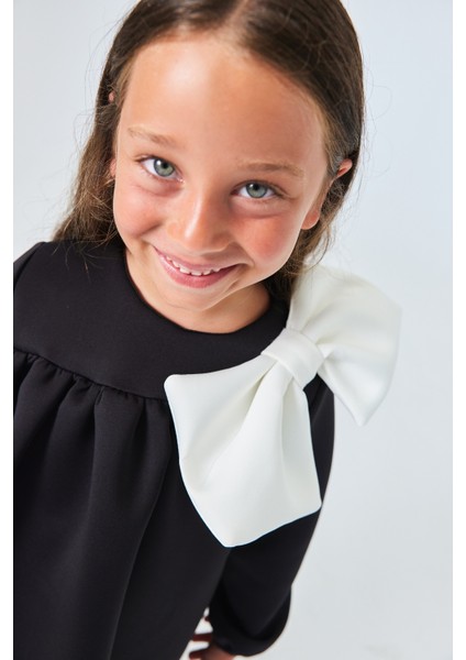 Siyah Omzu Fiyonk Detaylı Kız Çocuk Elbise - Leah