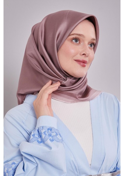 Pudra Kenar Bordürlü Twill Ipek Eşarp fiyatları