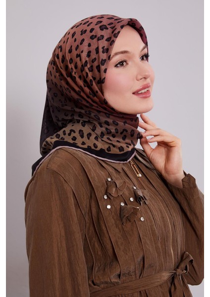 Siyah-Yeşil Leopar Desen Soft Eşarp