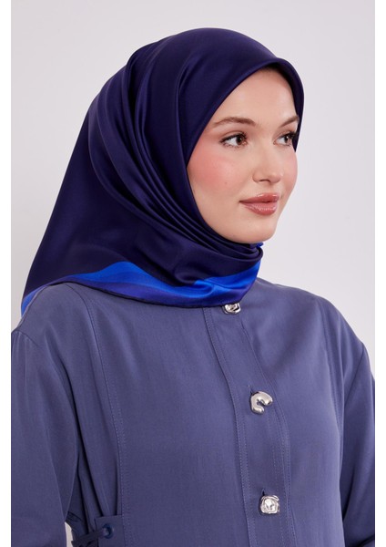 Saks Kenar Bordürlü Twill Ipek Eşarp modelleri