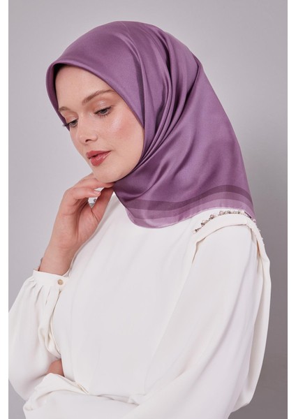 Lila Kenar Bordürlü Twill Ipek Eşarp