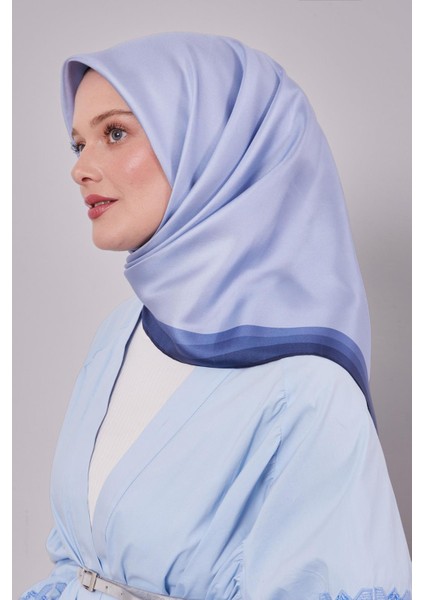 Bebe Mavisi Kenar Bordürlü Twill Ipek Eşarp