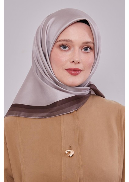 Cappuccino Kenar Bordürlü Twill Ipek Eşarp modelleri