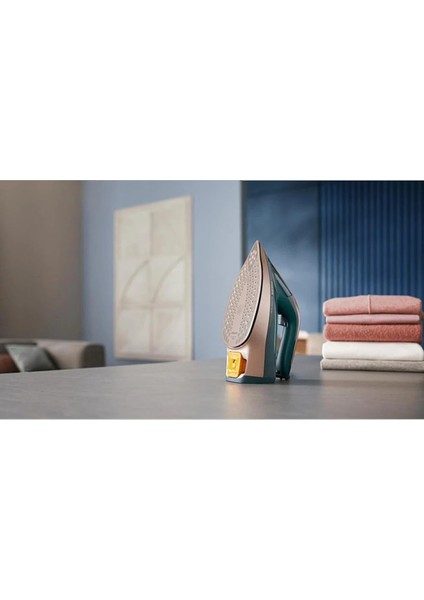 Yeşil DST8030/70 Azur Serisi Buharlı Ütü, Yüksek Performans ve Şıklık Sunar fiyatları