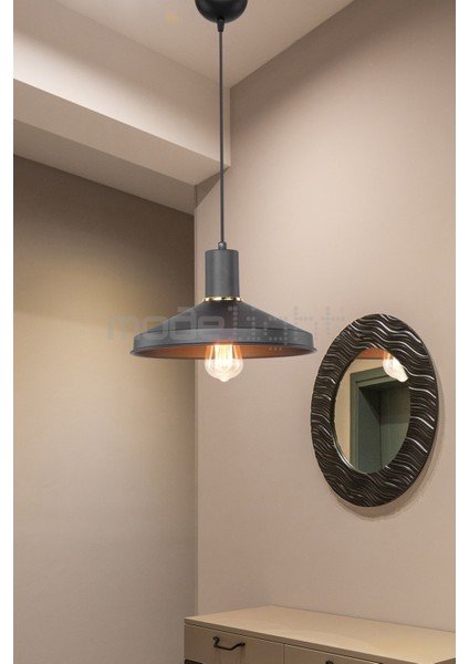 Modern Siyah Tekli Sarkıt Lamba, Şık ve Sade Tasarım.