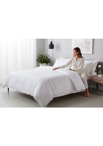 Nivora Çizgili Pamuk Saten Nevresim Takımı | Çift Kişilik Premium | 83 Tel Otel Serisi | King Size 220X230