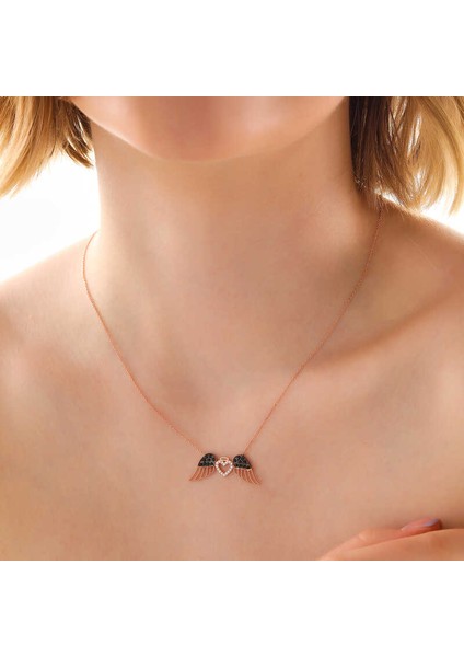 Gümüş Kanatlı Kalp Kadın Kolye fiyatları