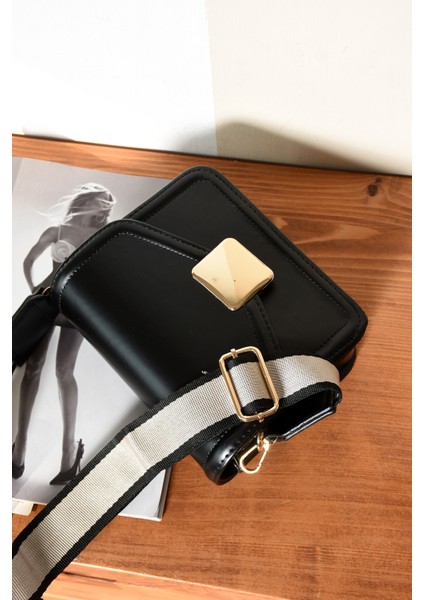 Kadın Mini City Omuz Çantası Kilit Detaylı Çanta