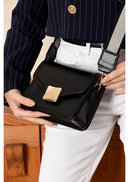 Kadın Mini City Omuz Çantası Kilit Detaylı Çanta