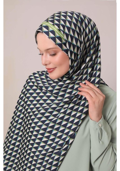 Lacivert Üçgen Desen Club Şal modelleri