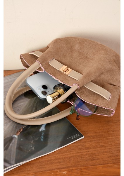 Kadın Kilit Detaylı Süet Mini Çanta