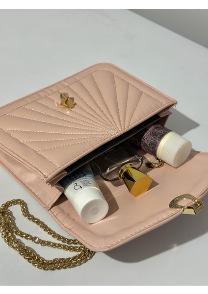 Tavuz Nakış Işlemeli 2 Gözlü Çapraz Kilitli Çanta fiyatları