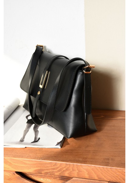 Kadın Şık Tasarımlı Çapraz Askılı Kaliteli Çanta indirimleri