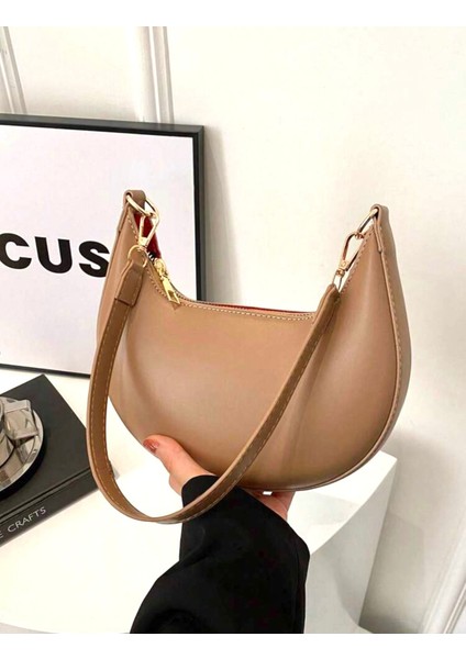 Ay Dizaynlı Günlük Şık Tasarımlı Kadın Koltuk Altı Baget Çanta