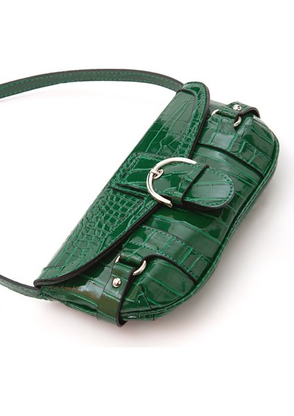 Kadın Tokalı Çapraz Kol Çantası