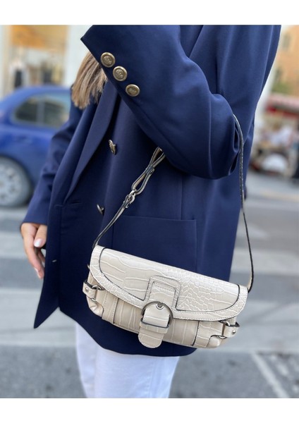 Kadın Tokalı Çapraz Kol Çantası fiyatları