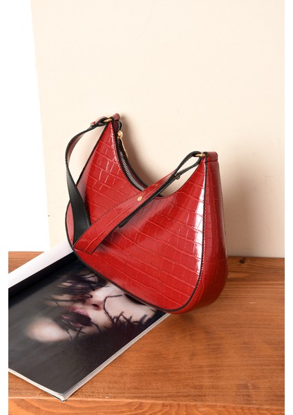 Kadın Baget Çanta Croco Deri Kaliteli Işçilik Kaliteli Deri indirimleri