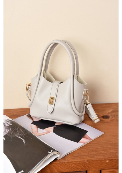 Kadın Kilit Detaylı Kaliteli Deriden Çapraz Çanta Omuz Çantası Makyaj Çantalı fiyatları