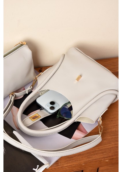 Kadın Kilit Detaylı Kaliteli Deriden Çapraz Çanta Omuz Çantası Makyaj Çantalı fırsatları