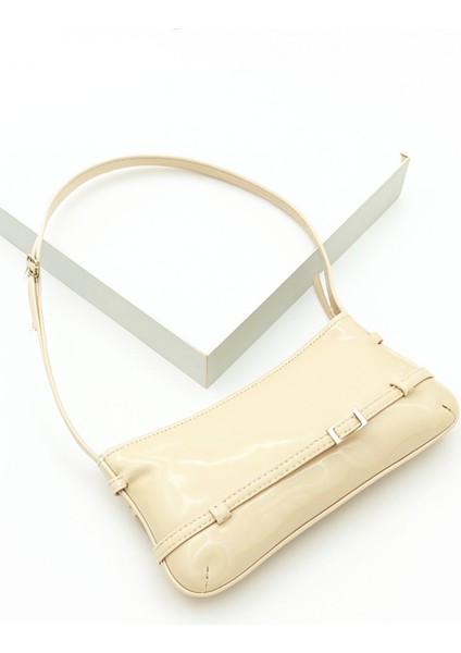 Kemer Detaylı Rugan Retro Çanta fırsatları