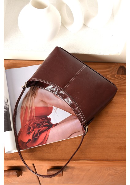 Kadın Şık Tasarımlı Güzel Hediyelik Baget Çanta Omuzdan Asmalı fırsatları