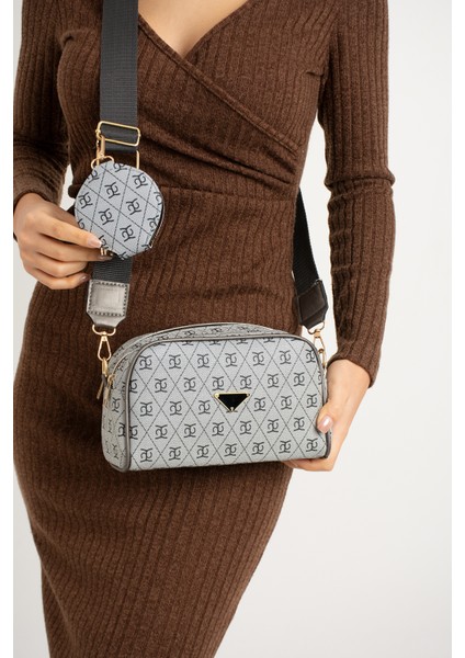 Kadın Çapraz Ayarlanabilir 2 Bölmeli Askılı Çantası fiyatları