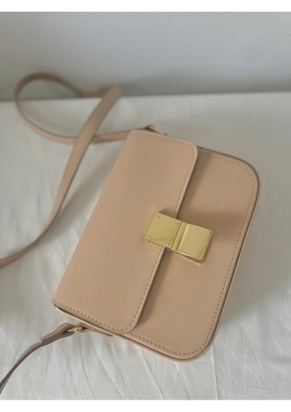 Kadın Özel Klipsli Gold Detay Ayarlanabilir Uzun Askılı Çapraz Omuz Çantası fırsatları