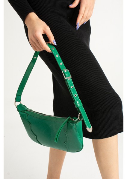 Omuz Çantası Baget Zımbalı Çanta fırsatları