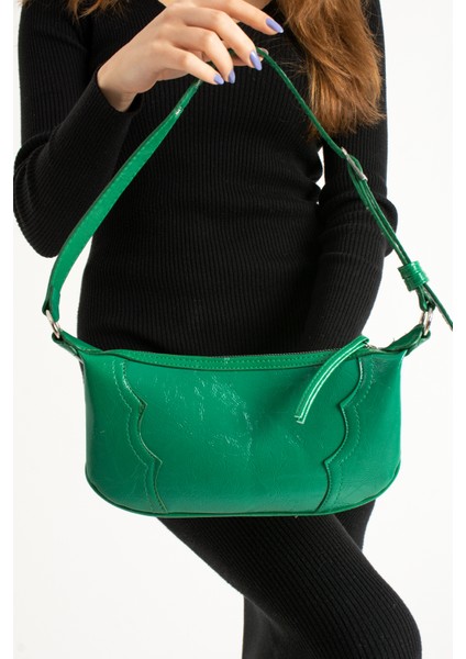 Omuz Çantası Baget Zımbalı Çanta indirimleri