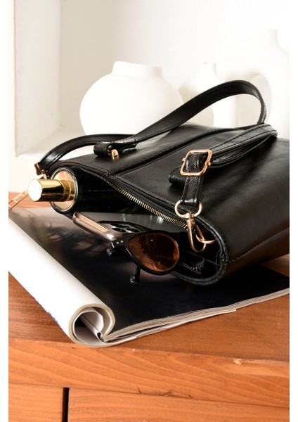 Kadın Şık Tasarımlı Hem Omuzdan Asmalı Hem Elden Tutmalı Çanta