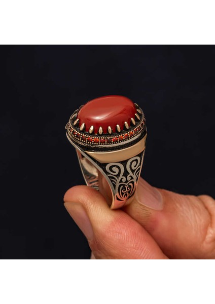 Gümüş Kırmızı Akik Taşlı Desenli Erkek Yüzük