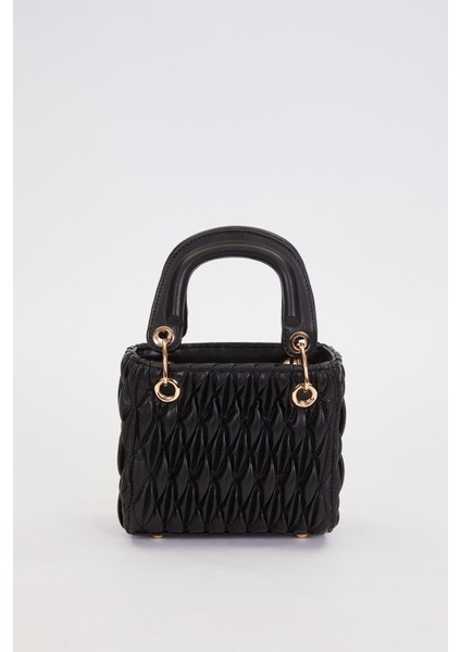 Siyah Kabartma Desenli El Çantası fırsatları