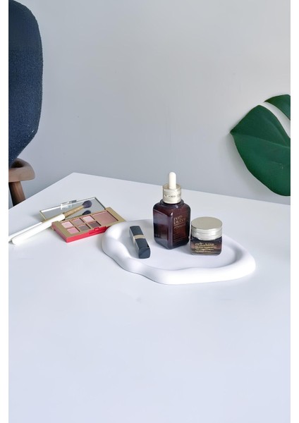 Bulut Desenli Beton Tabak | Minimal Takı ve Anahtar Tabağı | Dekoratif Sunum Tepsisi 24 cm fırsatları