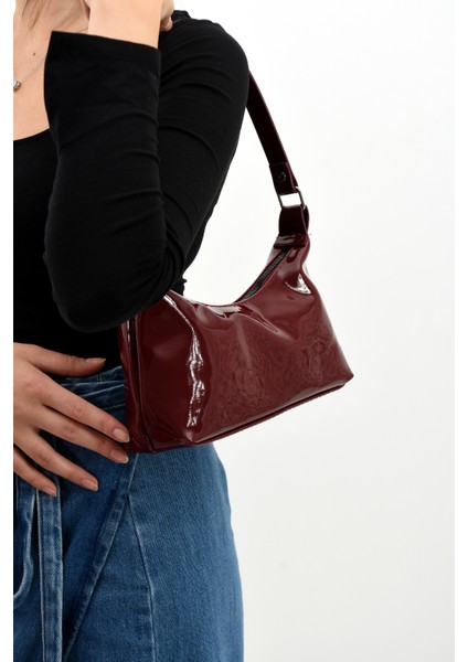 Kadın Bordo Rugan Omuz Çantası modelleri