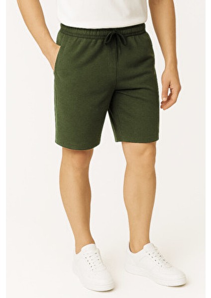 Erkek Haki Şort Düz Desenli Lastikli Cep Detaylı Rahat Fit Yazlık