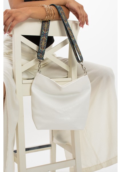 Kadın Günlük Hayatta Kullandığımız En Rahat Çanta Salaş Yumuşak Deri Kolon Askılı modelleri