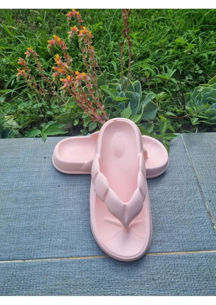 Kadın Parmak Arası Terlik Yüksek modelleri