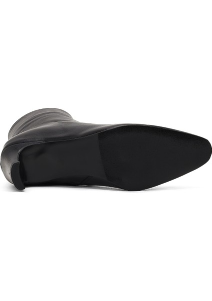 Kadın Siyah Fermuarlı Kalın Topuklu Deri Bot 25WFD186018 indirimleri